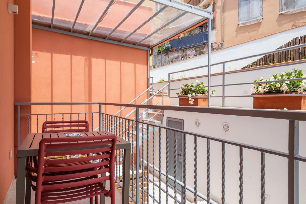 Ferienwohnung Futura Smart Flat - De Vivo Realty Sorrent Exterior foto